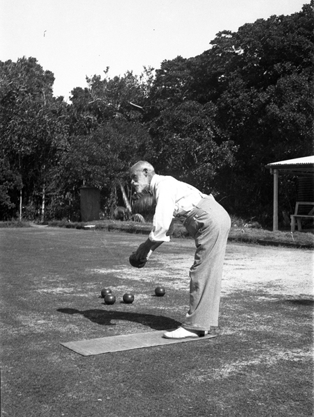 Phil Payten at bowls